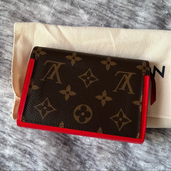 LOUIS VUITTON MONOGRAM FLORE COMPACT WALLET - Picture 2 of 12